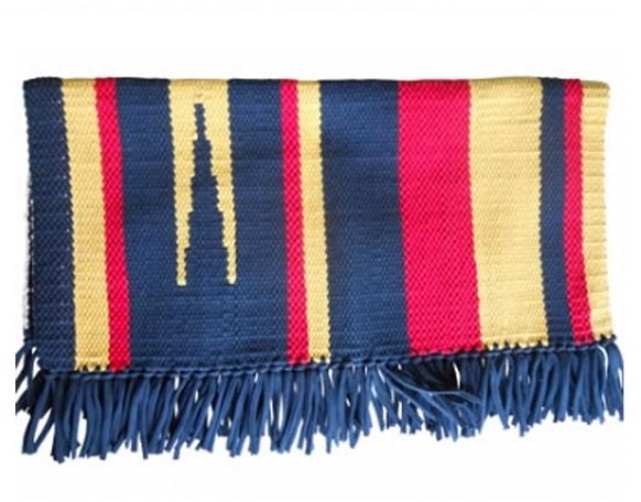 Woven western saddle blanket with tassels. Many colours available. Machine washable.
