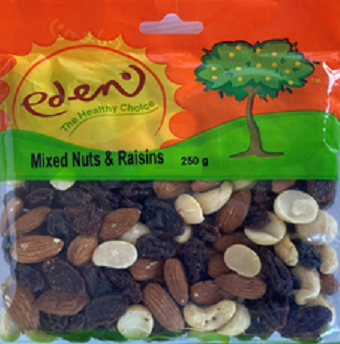 A mix of cashews, almonds, raisins and macadamias