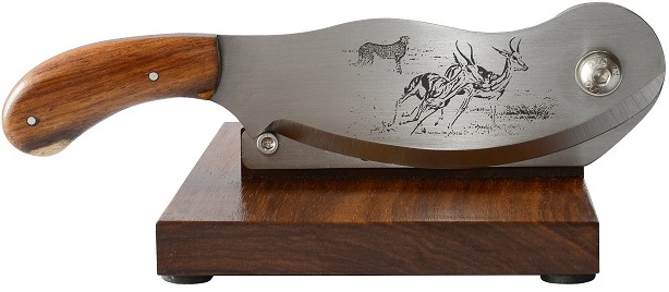 The Big Biltong Cutter is a handmade product from Blacksmith Creations. The high quality stainless steel blades are perfectly aligned for the finest cut time after time.