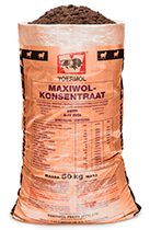 VOERMOL MAXIWOL CONCENTRATE (4985). Class: Protein, Mineral & Trace Mineral Concentrate for Sheep. VOERMOL MAXIWOL CONCENTRATE is a high quality lick concentrate used for the home mixing of licks, & is specially formulated to promote wool & fibre growth & to stimulate udder, colostrum & milk production in sheep & goats. Mixed with salt it promotes the production of wool, fibre & mutton because it has a relatively high percentage of natural protein. High level of bypass protein in the form of rumen protected amino acids which will significantly increase the performance of producing animals. Helps to stimulate roughage intake & improve production. Adaptable, the salt level can be varied to obtain the desired intake. Molasses based product which does not blow away & ensures good intake because it is palatable. Has a relatively low urea content & a high content of natural protein which make it suitable for other applications such as growing out of replacement ewes.