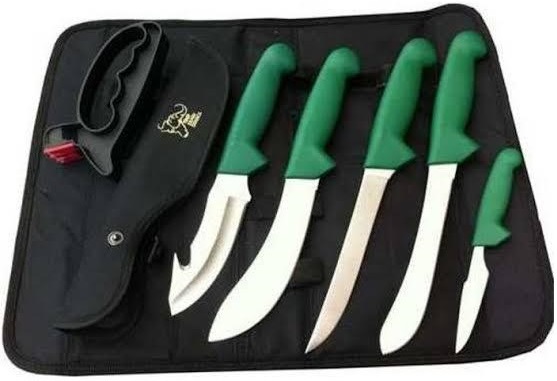 Buffalo River 6 Piece Knife Set - Featuring 5 knives including Sharpener, Sheath and Knife Roll.