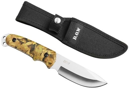 The dependability of the whitetail has made it a favourite not only with hunters but survivalist too. The whitetail is the knife that survival schools teach with and recommend to their students. A heavy duty nylon sheath rounds off the package.