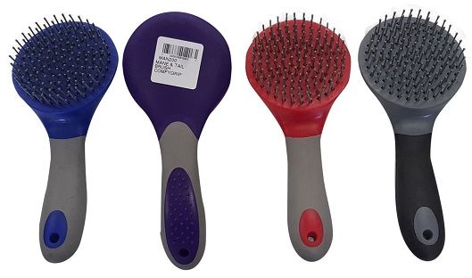 An easy to hold brush for manes and tails. Bristles are evenly spaced to brush out knots with extra care without breaking or pulling out hair. Comfortable, easy to hold and grip handle. Also suitable as a dog brush. Assorted colours.