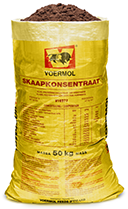 VOERMOL SHEEP CONCENTRATE (V16977). Class: Protein Concentrate for Ruminants. VOERMOL SHEEP CONCENTRATE is the latest fattening concentrate developed by Voermol Feeds. It is cost-effective & produces excellent results for the fattening of lambs. Contains 40% protein with an inclusion level of 10%; Contains all the necessary minerals, trace minerals, vitamins & medicaments to promote optimal performance. Contains anionic salts to limit bladder stones.
