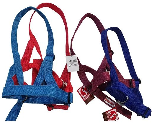 Fits baby foals, calves and sheep.Made from 25mm nylon.Ideal as a starter foal halter for the first few months from birth.Adjustable nose and neck strap.