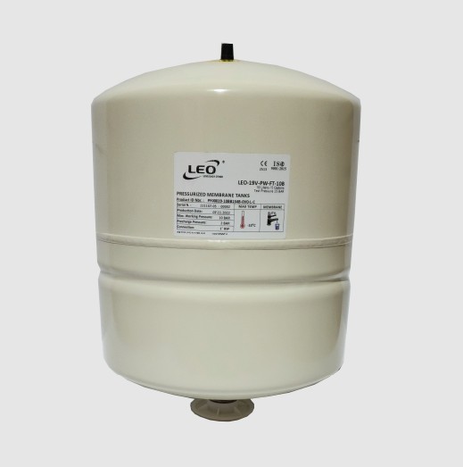 This tank is suitable for a wide range of applications, including water booster systems, thermal expansion management, and irrigation systems. It can also be used for hydraulic hammer arresting, heating system expansion, and clean water backwashing in ultr