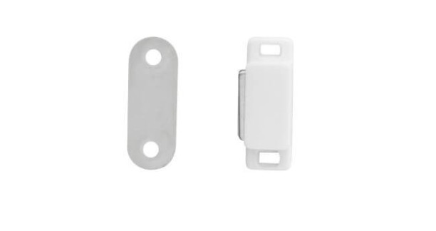 Mackie Magnetic Catches & Screws white
