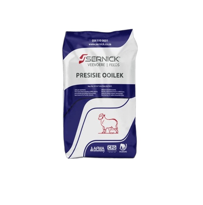 This lick is formulated to serve as a supplement across a variety of field conditions and physiological stages, including flush feeding, early gestation, and mid-gestation. During flush feeding, ewes with a body condition score (BCS) of 2.5 to 3.5 should b