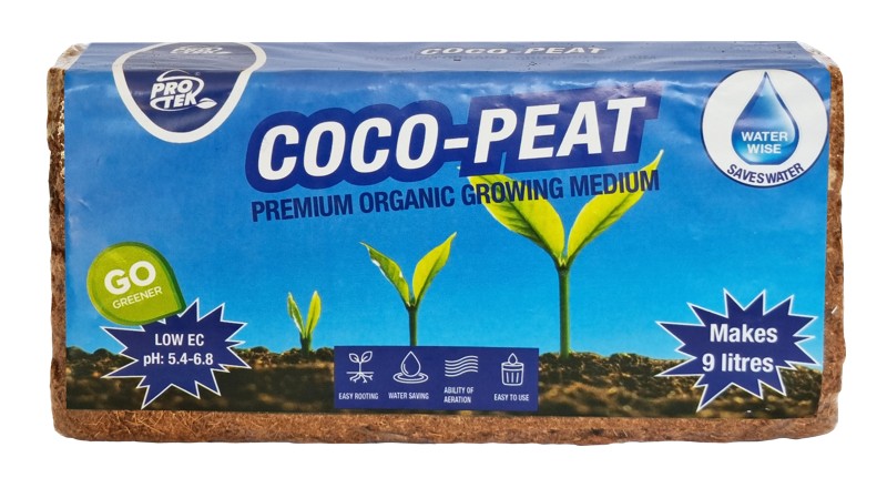 Organic growing mediums provide numerous advantages, as they are 100% organic and environmentally friendly, supporting sustainable growing practices. They offer high water-holding capacity while remaining permeable to air, which promotes superior root grow